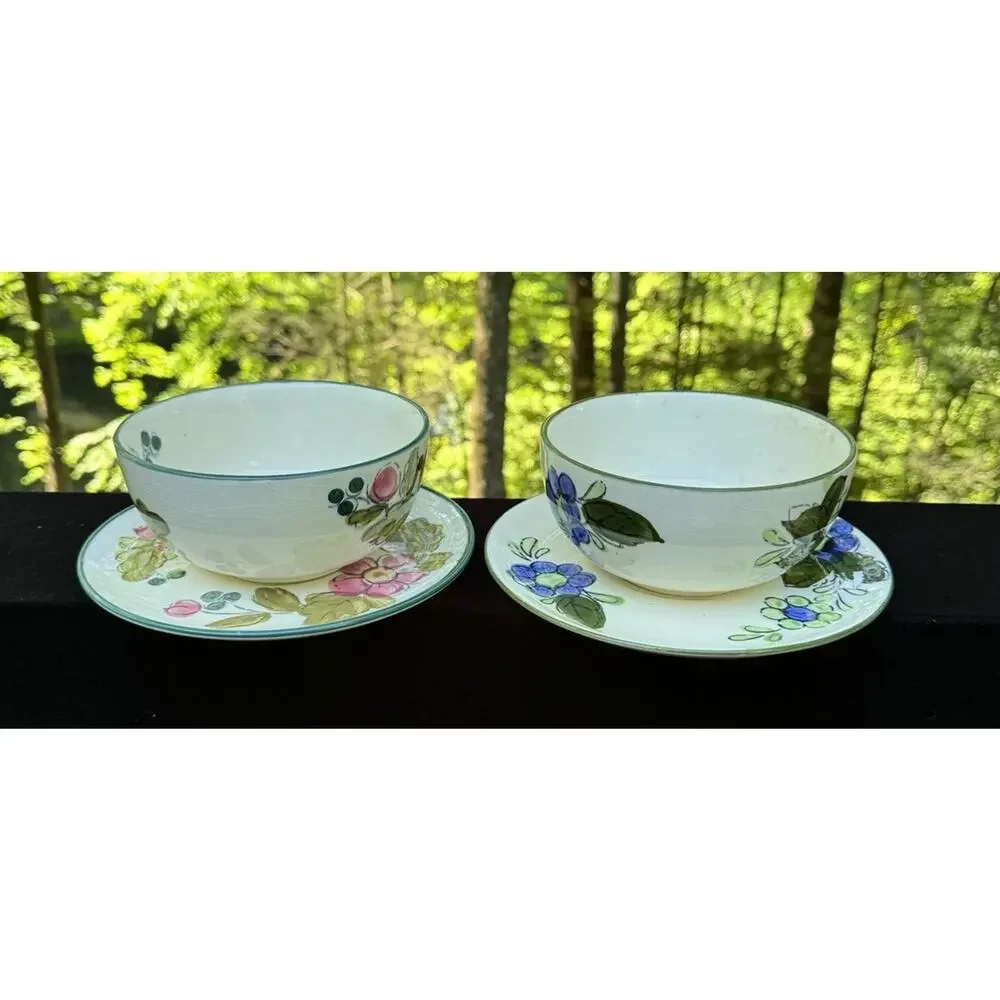 2 ITALIAN HAND-PAINTED FAIENCE SOUP BOWLS & SAUCERS EUC -A87